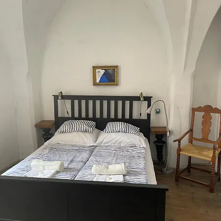 Apartment Orator - V Soukromi V Centru Znojma *